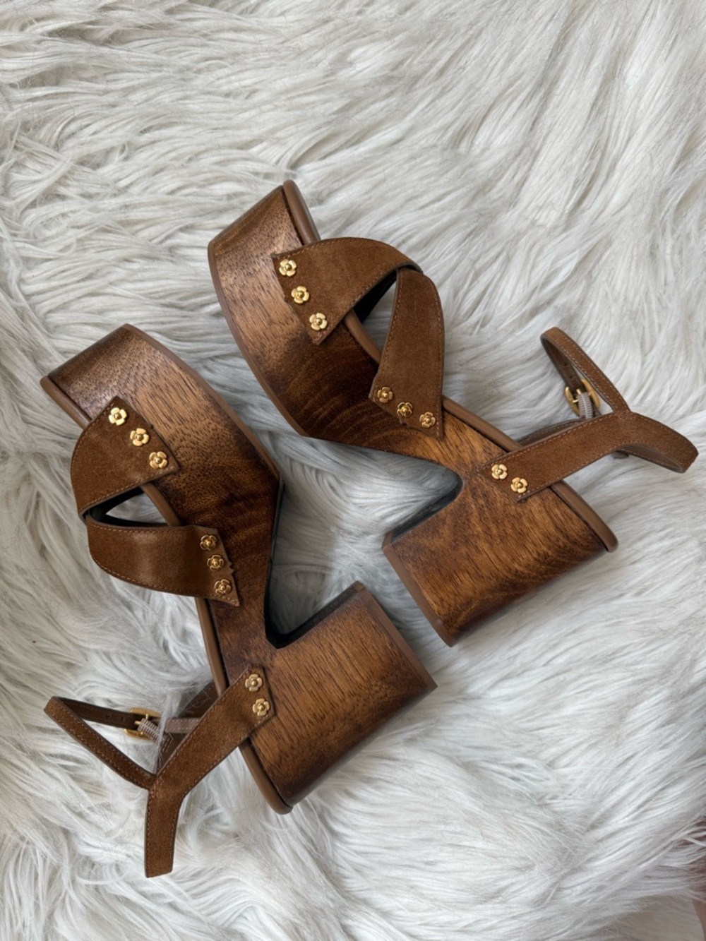 Larroude Talitha Russet Suede Platform Sandals with Gold Studs - Picture 4 of 12